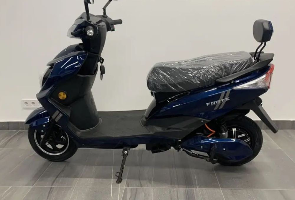 Електроскутер FORTE