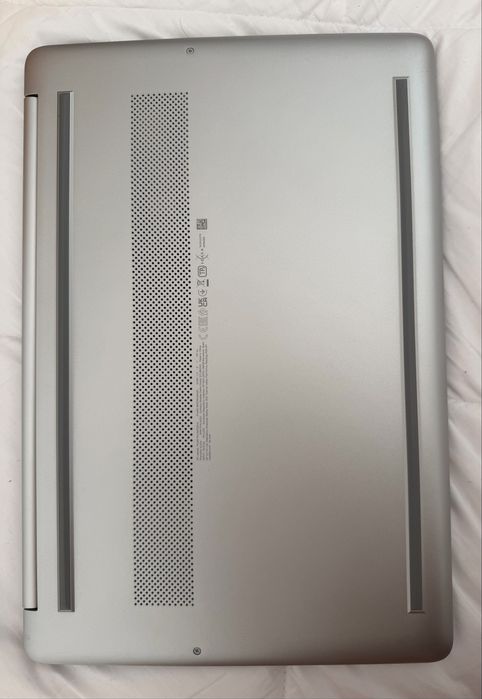 HP 15s-fq5026na | i3 | 8GB RAM | 256GB SSD | 15,6”