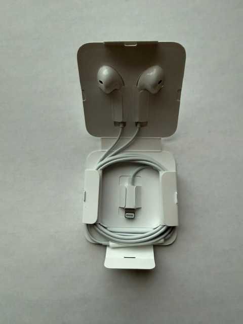 Earpods lightning apple
