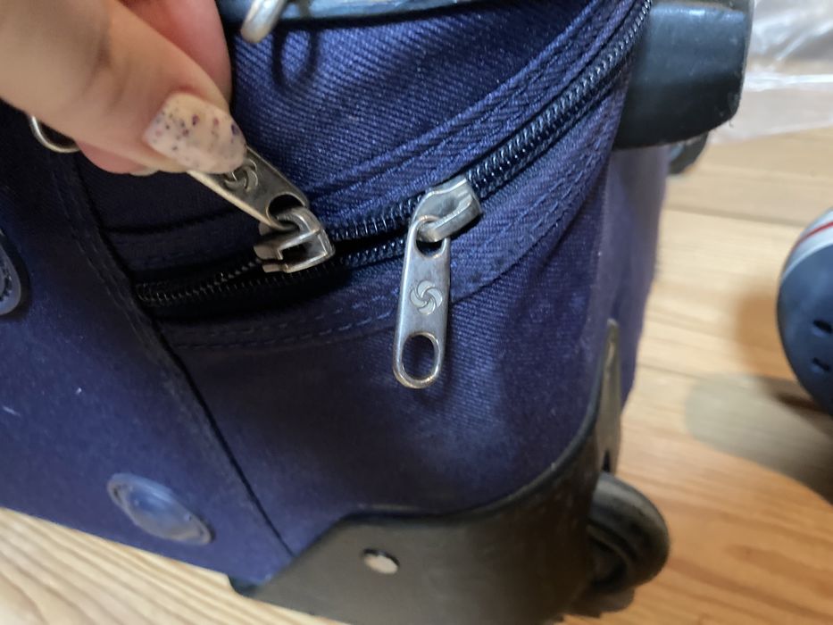 Walizka samsonite granatowa