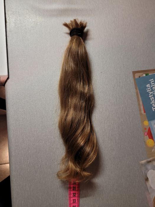 Włosy naturalne dziewicze