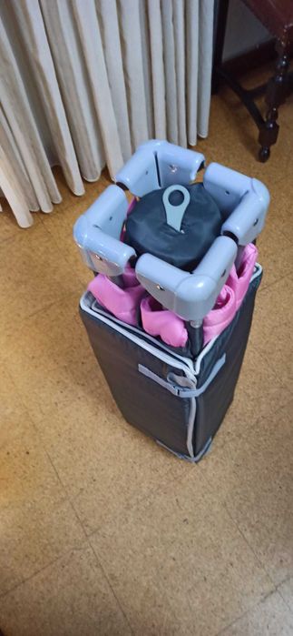 cama / parque de bebé