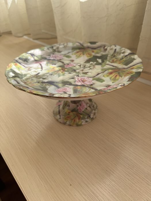 Тортница и 2 блюда фарфор Royal Crown