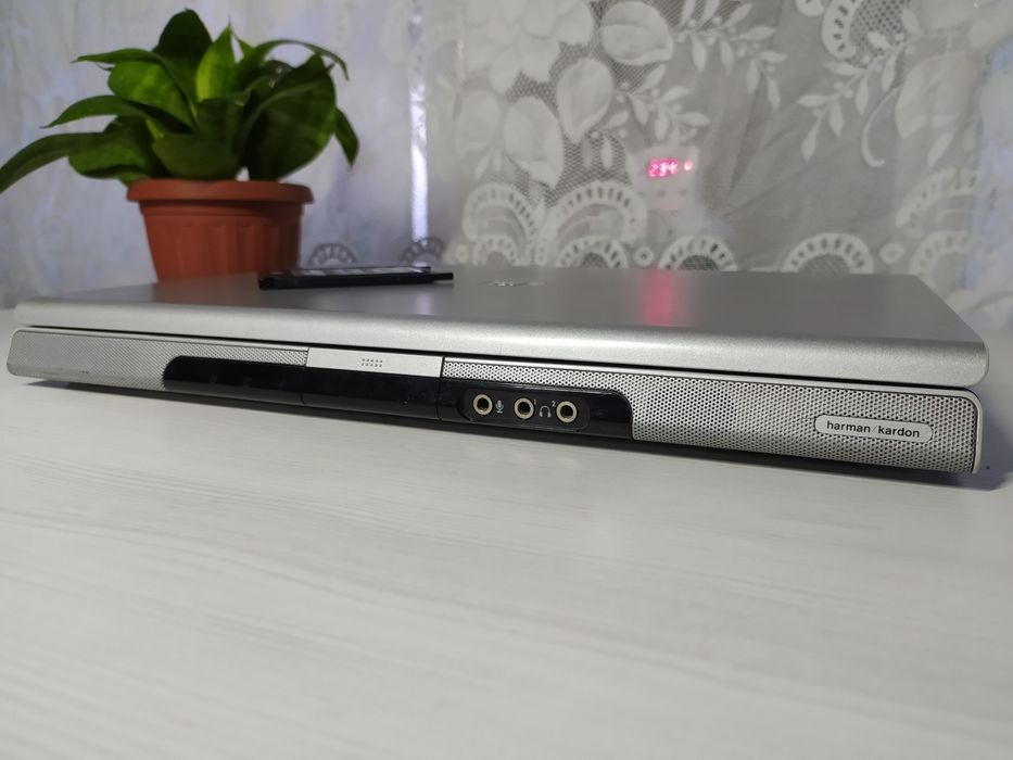 HP Pavilion DV1000