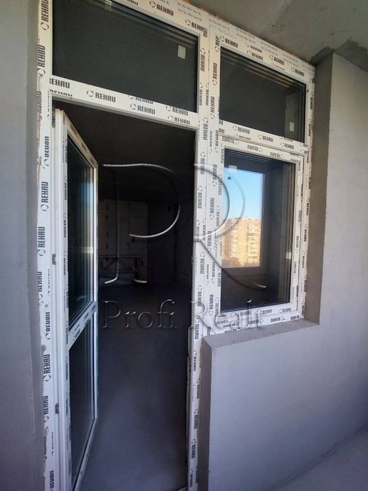 Продажа 2 ком. квартиры по адресу Ревуцкого 40Г ЖК Лебединый