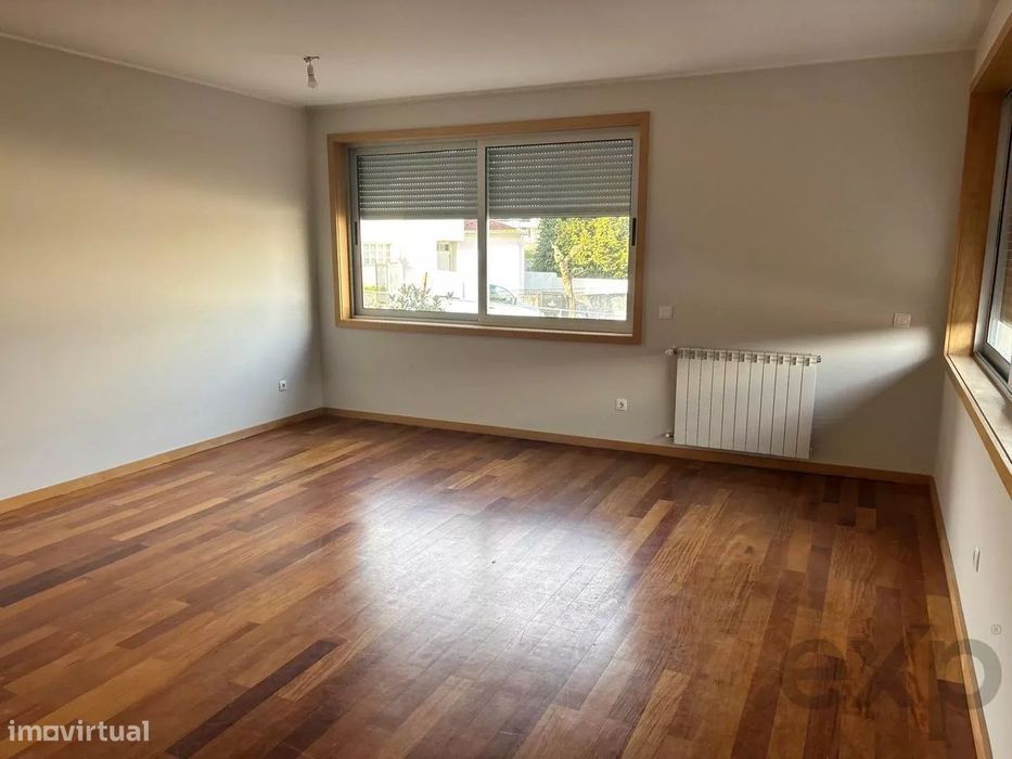 Apartamento T3 com Garagem e Arrumo – Vila Meã, Amarante
