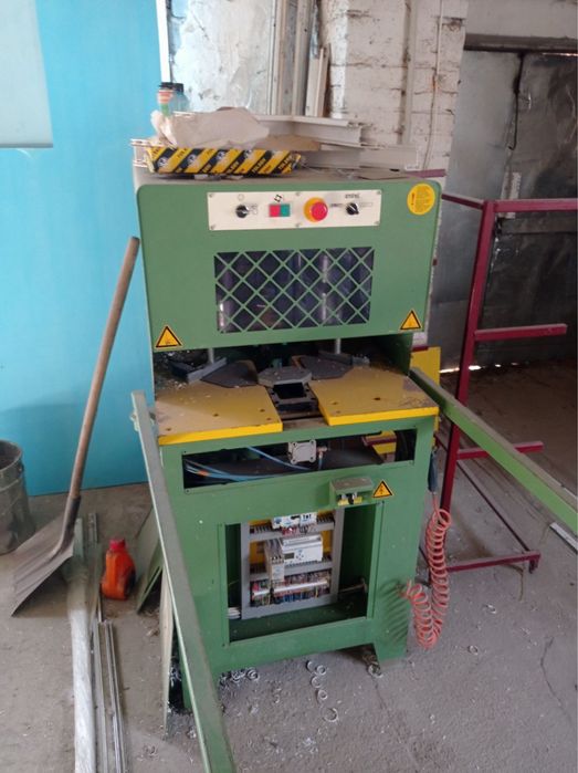 Обладнання (повний комплект) для виробництва пластикових вікон