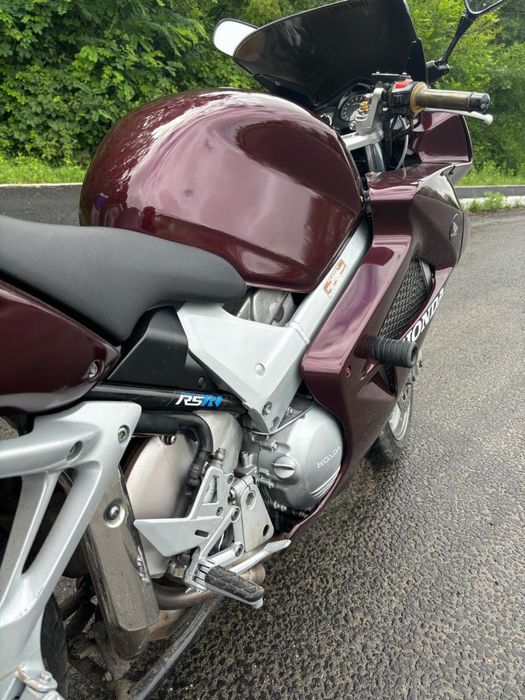 Продам мотоцикл VFR 800