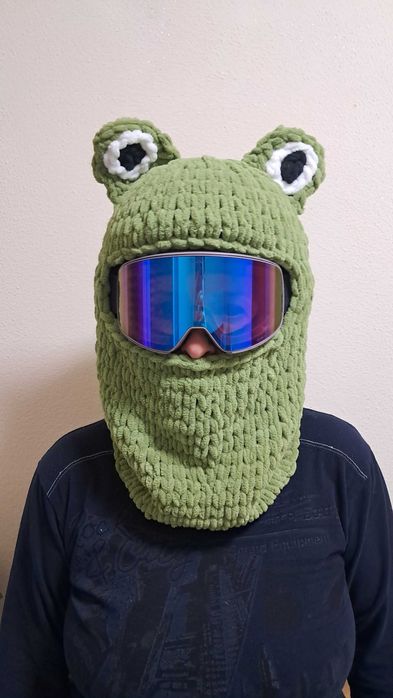 Kominiarka/czapka na kask narciarski pokrowiec