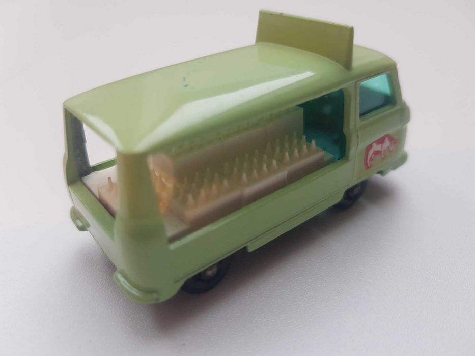 matchbox. regular wheels nr 21, Commer Bottle Float, 1961 r
