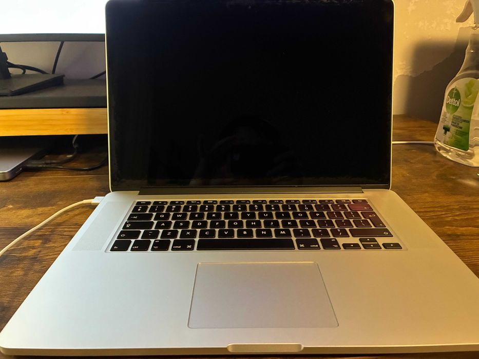 Macbook pro 2015 15" 16gb 512gb dysk