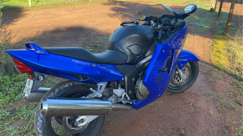 Cbr 1100xx fireblade vendo ou troco por cbr1000rr