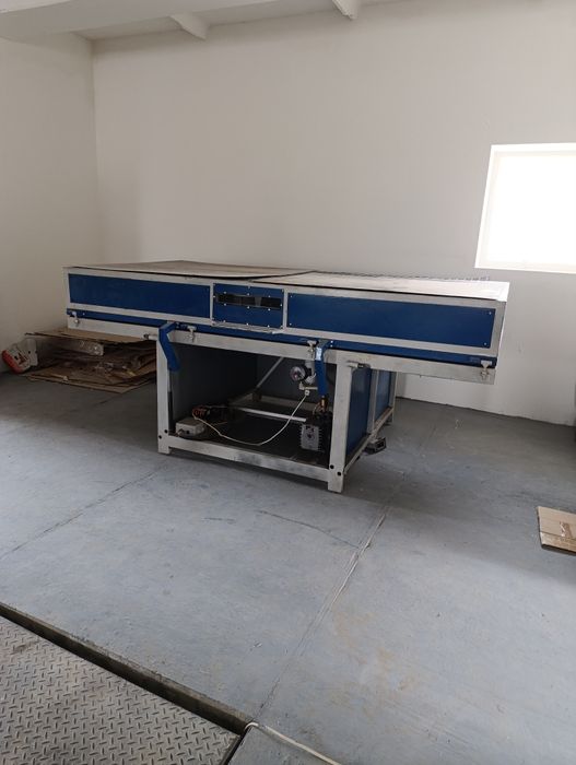 Продам вакуумний прес 2700*1400 .