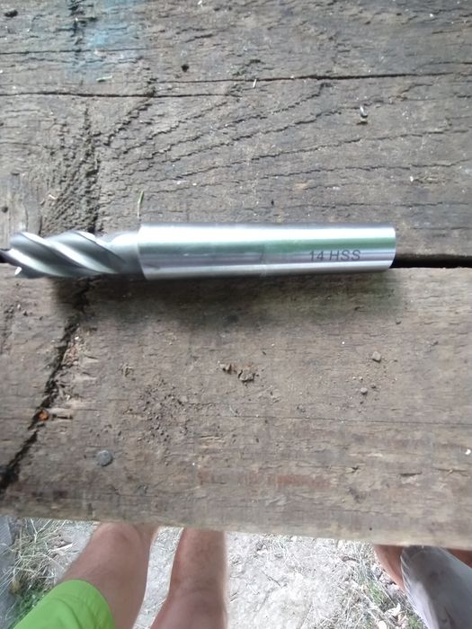 Продам  фрези все комплектом