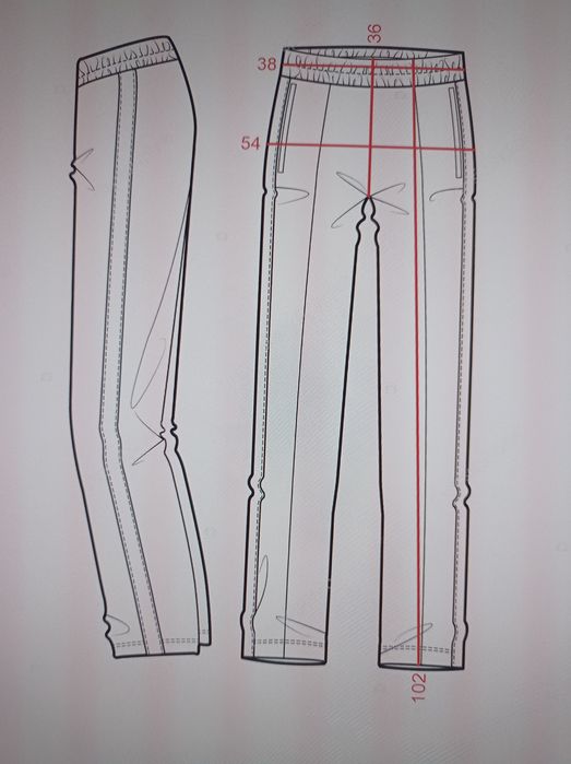 Новий спортивний костюм.