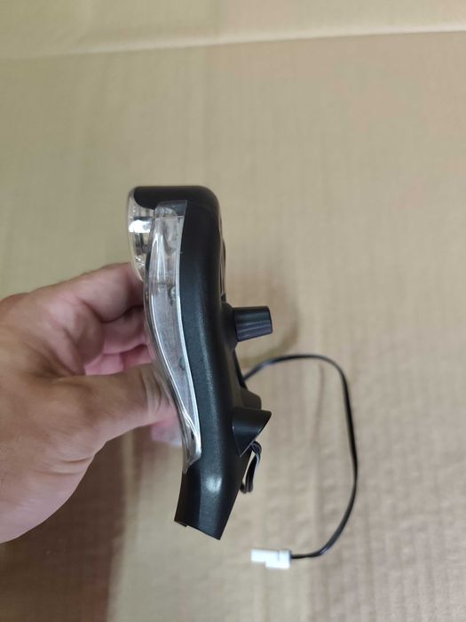 Lampka do roweru elektrycznego Sparta F8e (02)