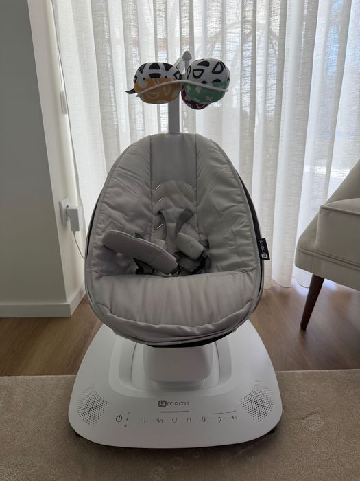 Espreguiçadeira elétrica Mamaroo 4moms 5.0