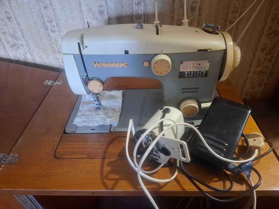 Продам швейную машинку "Веритас"
