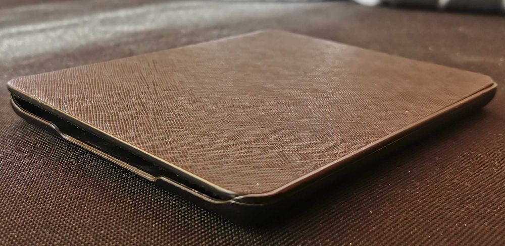 Etui do Kindle 10 - solidne, magnetyczne
