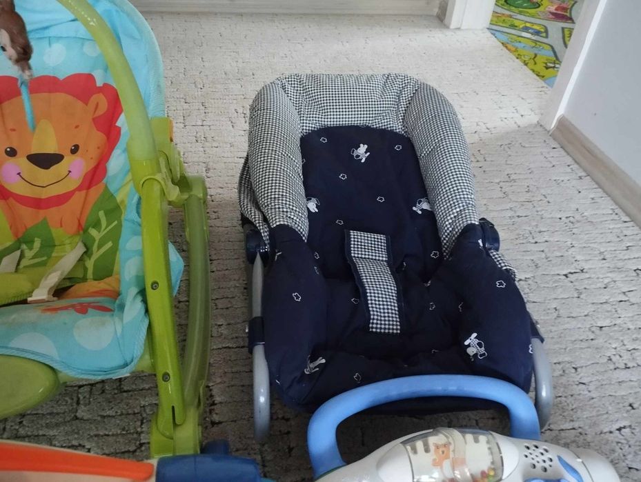 Sprzedam dla dziecka leżaczek