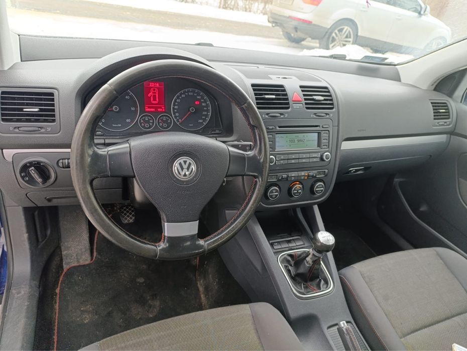 Свіжо пригнаний Volkswagen Golf ексклюзивний варіант 1.9 tdi 77 кв