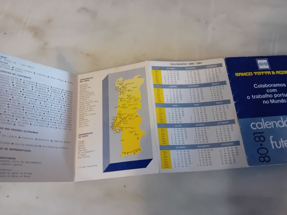 Conjunto de 3 Calendários de Futebol Antigos