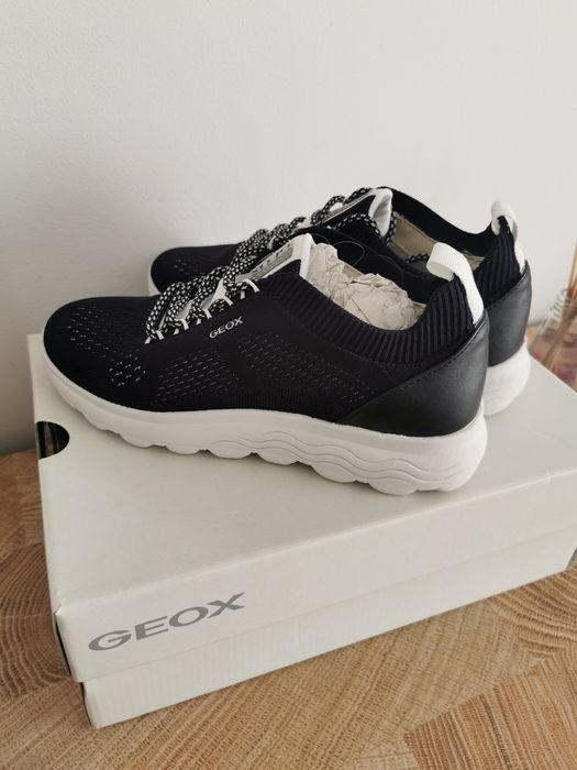 Nowe buty damskie Geox r. 36 Sneakersy