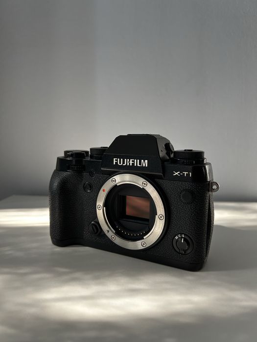 Fujifilm X-T1 + lampa błyskowa fuji EF-X8