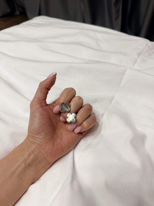 Серьги Van Cleef