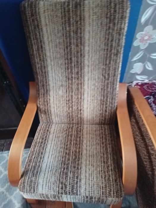 2 fotele materiałowy/drewniany