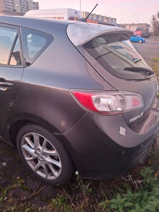 Mazda 3 BL 2011 2,2 diesel KOLOR 38R na części