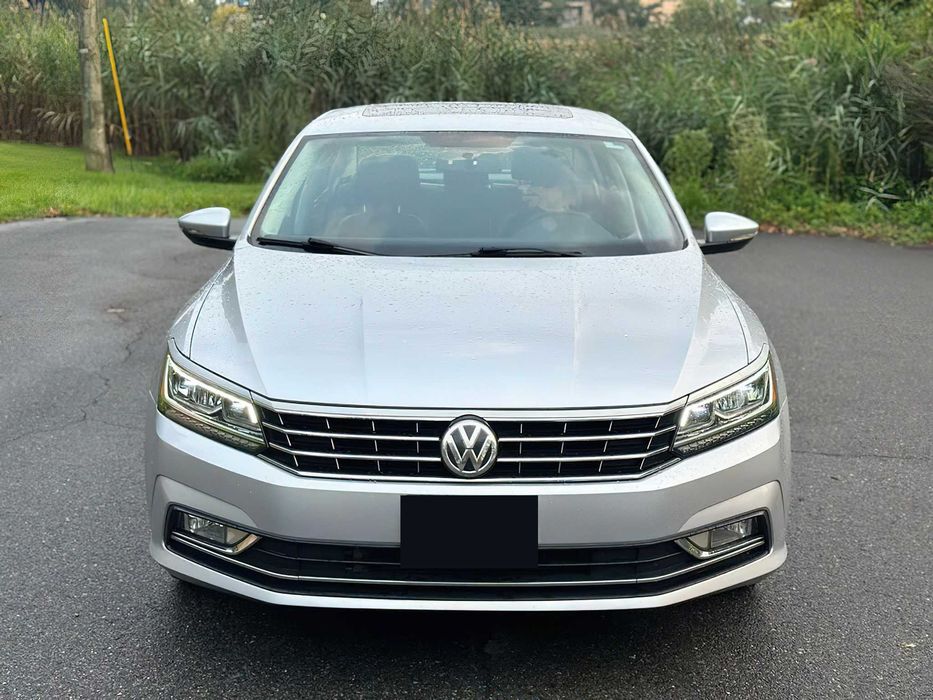 Volkswagen Passat SE      2017