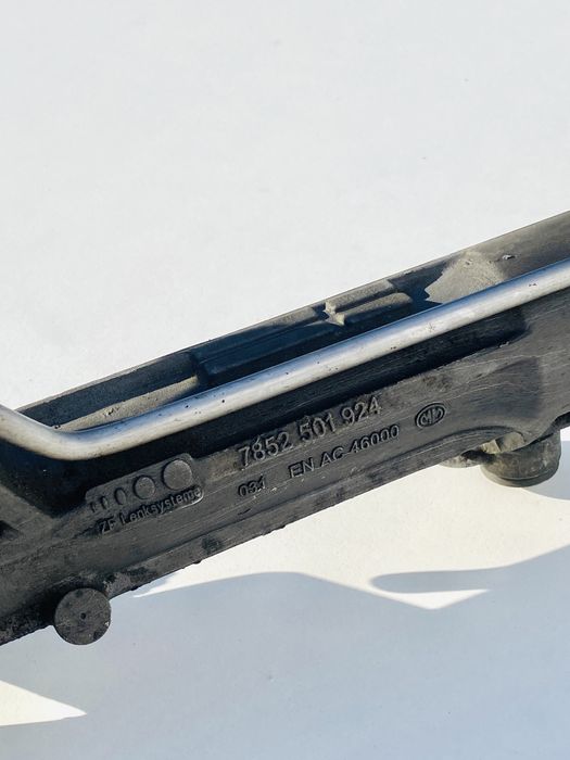 Рульова Рейка BMW E60 E61 на 1 Датчик Рулевая Рейка е60 Серватроник