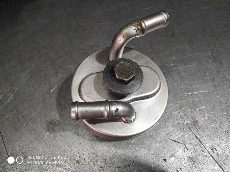 Радиатор теплообменник масляный Toyota Avensis