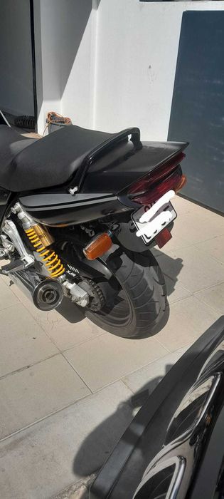 Mota XJR 1300 YAMAHA