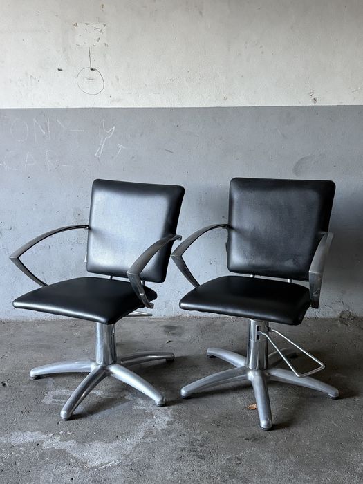 Cadeiras de cabeleireiro pretas (made in Italy)