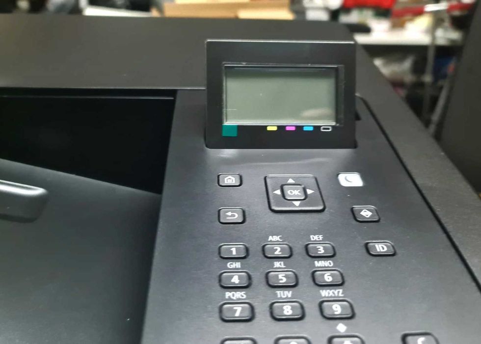 Impressora Canon i-Sensys LBP722Cdw tinteiros a 100%
