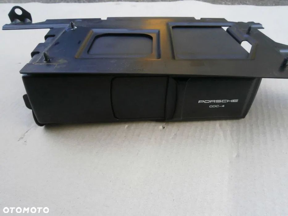 Zmieniarka Cd 6cd Porsche Cayenne 4,5 Turbo 955
