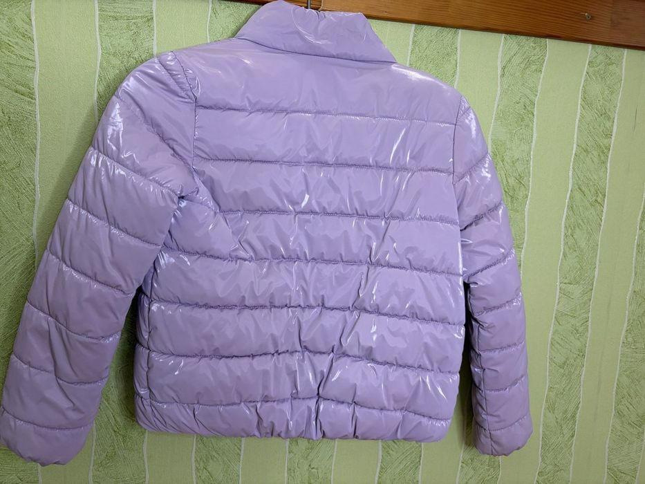 Курточка для дівчинки 134