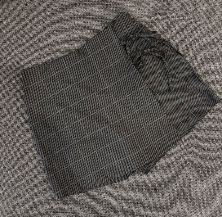 Шорти - спідниця | Спідниця - шорти в клітинку з завʼязками