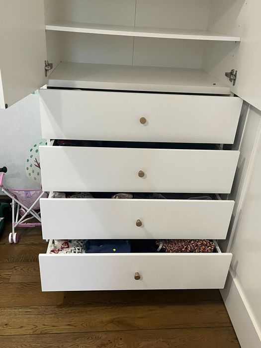 Szafa biała VOX Creative- szuflady i półki, złote uchwyty