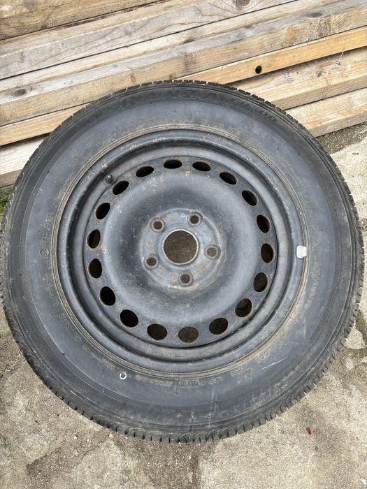 Nowe koło 195/65r15