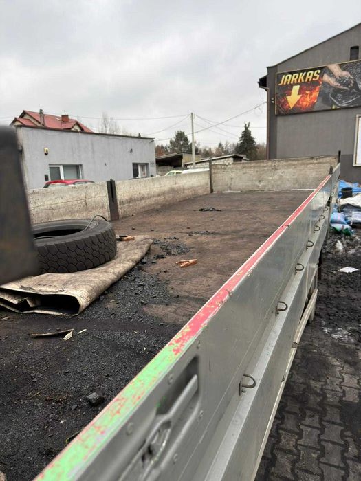 Solówka ciężarowa skrzyniowa Iveco Eurocargo 120e18. Sprawne