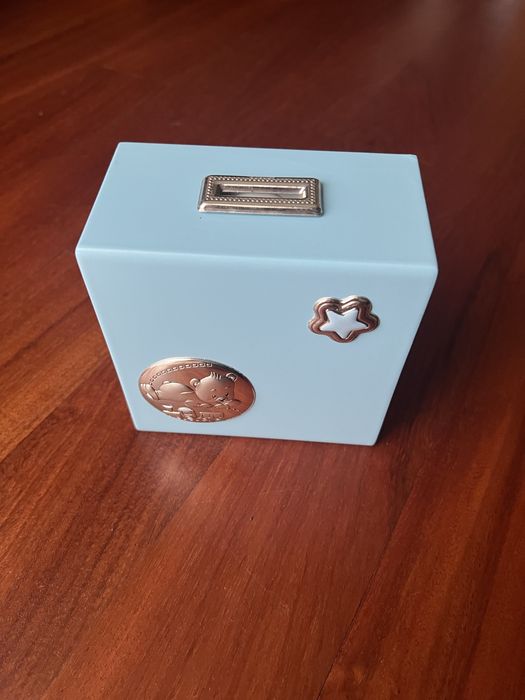 Conjunto moldura e mealheiro em prata, para menino