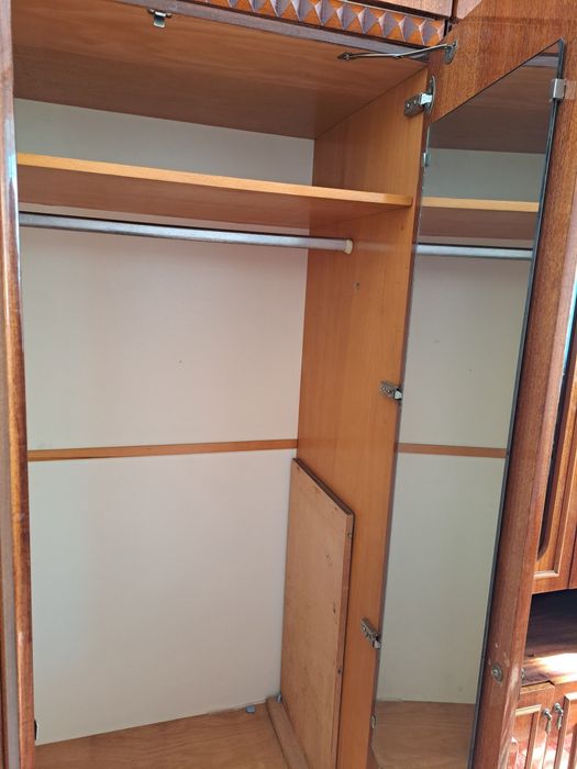 Меблева стінка полірована