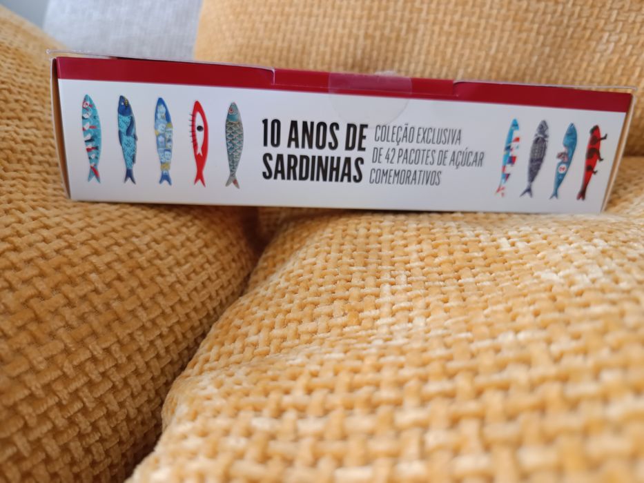 Coleção completa de 42 pacotes de açúcar SICAL – Edição Exclusiva "10 Anos de Sardinhas – Festas de  Lisboa