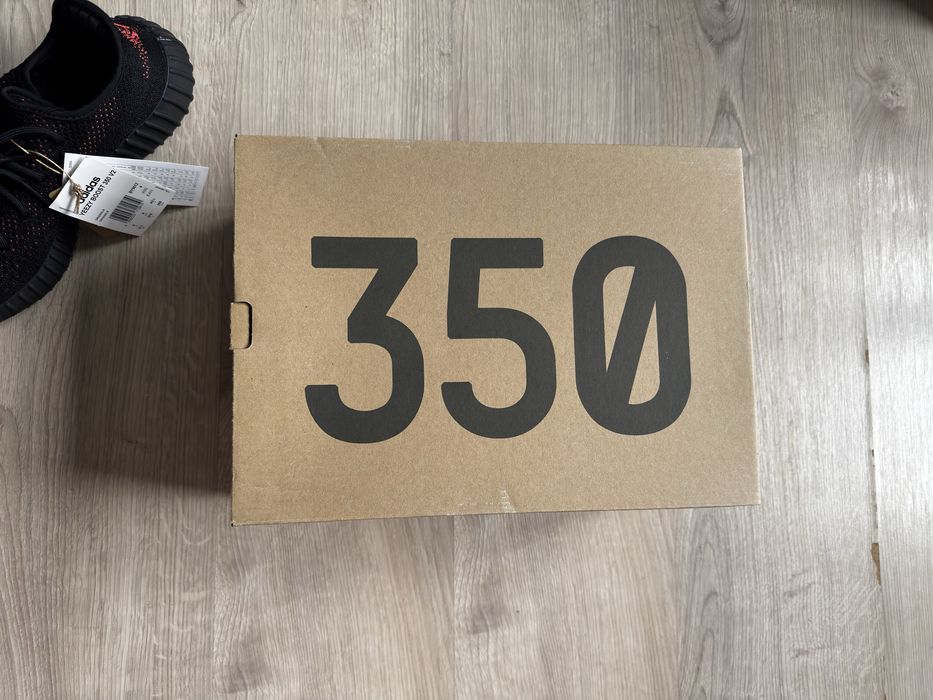 Adidas Yezzy Boost 350 V2 Red stripe core black red