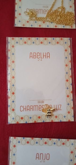 Medalhas Charmes de Luz, embaladas