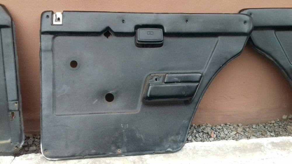 Дверние карти ваз 2104