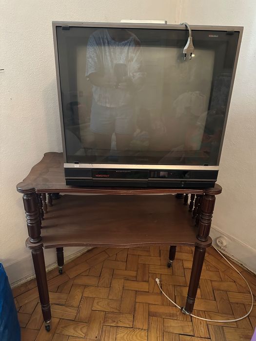 Televisão antiga da TOSHIBA